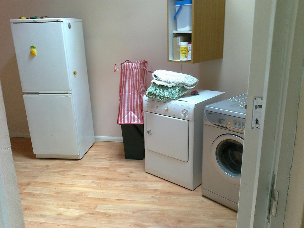 Oyo Guest House Ellipse Whetstone Zewnętrze zdjęcie