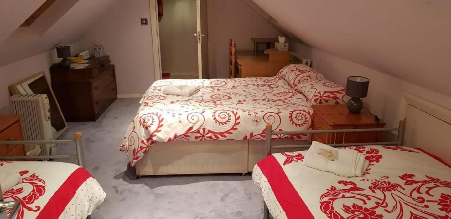 Oyo Guest House Ellipse Whetstone Zewnętrze zdjęcie