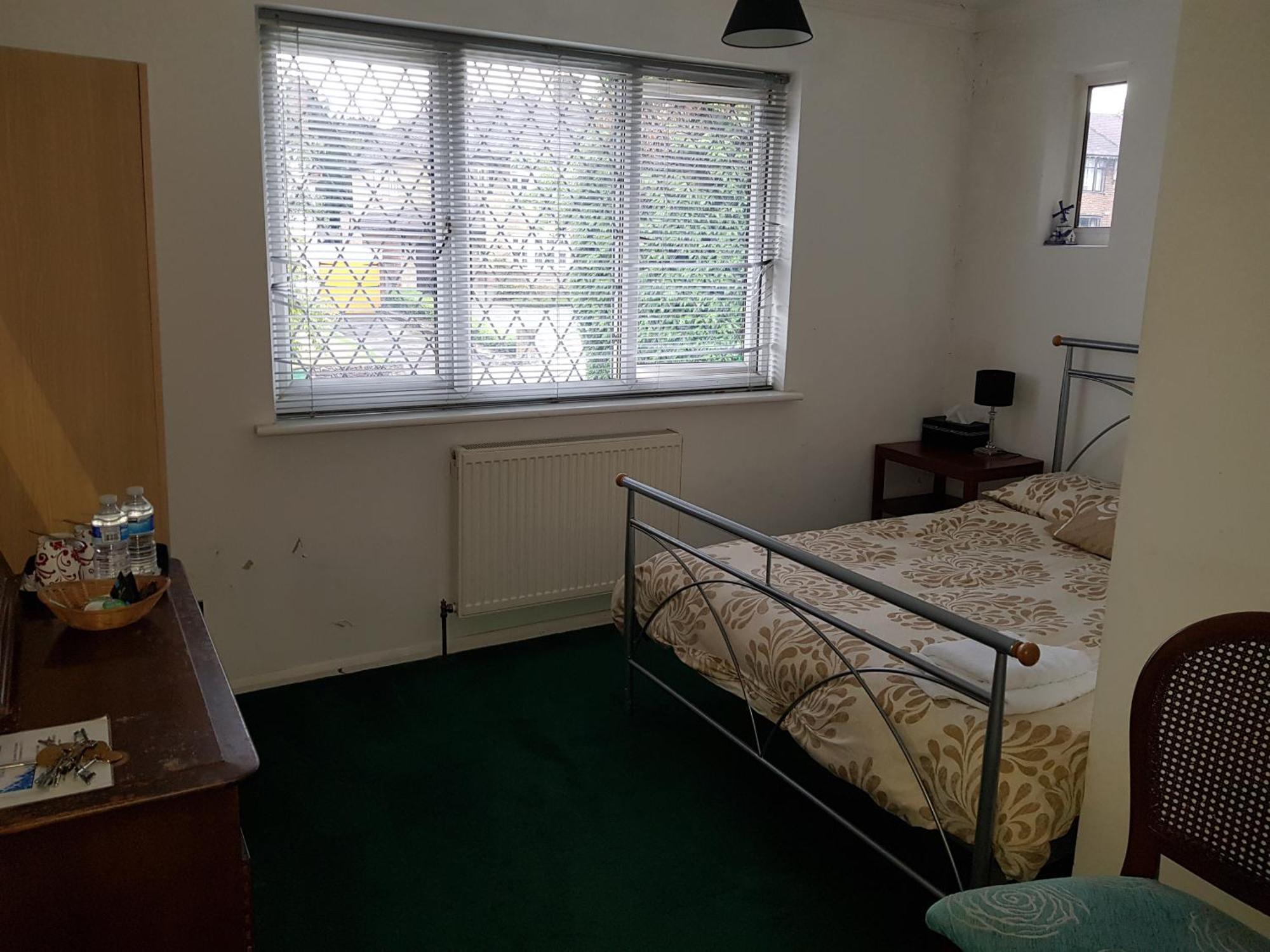 Oyo Guest House Ellipse Whetstone Zewnętrze zdjęcie