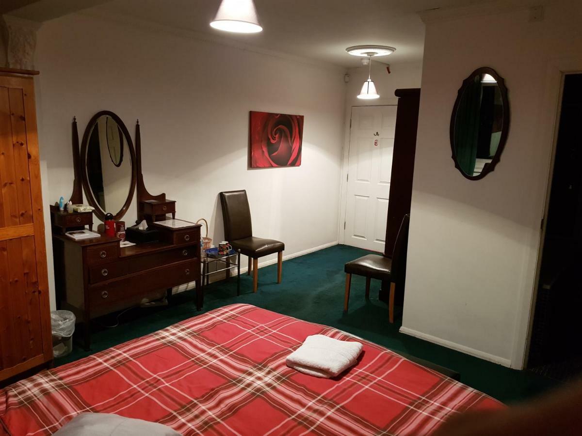 Oyo Guest House Ellipse Whetstone Zewnętrze zdjęcie